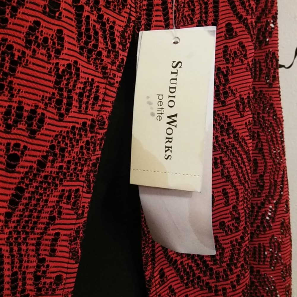 Studio Works sleeveless lace dress - Picture 8 of 9
